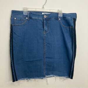 Torrid Denim Mini Skirt - Size 18 - Blue/Black